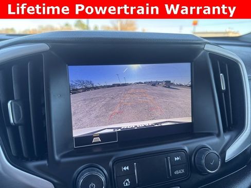 Used 2024 GMC Terrain SLT image 13