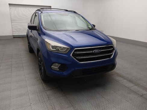 Used 2017 Ford Escape SE w/ SE Sport Appearance Package FWD image 14