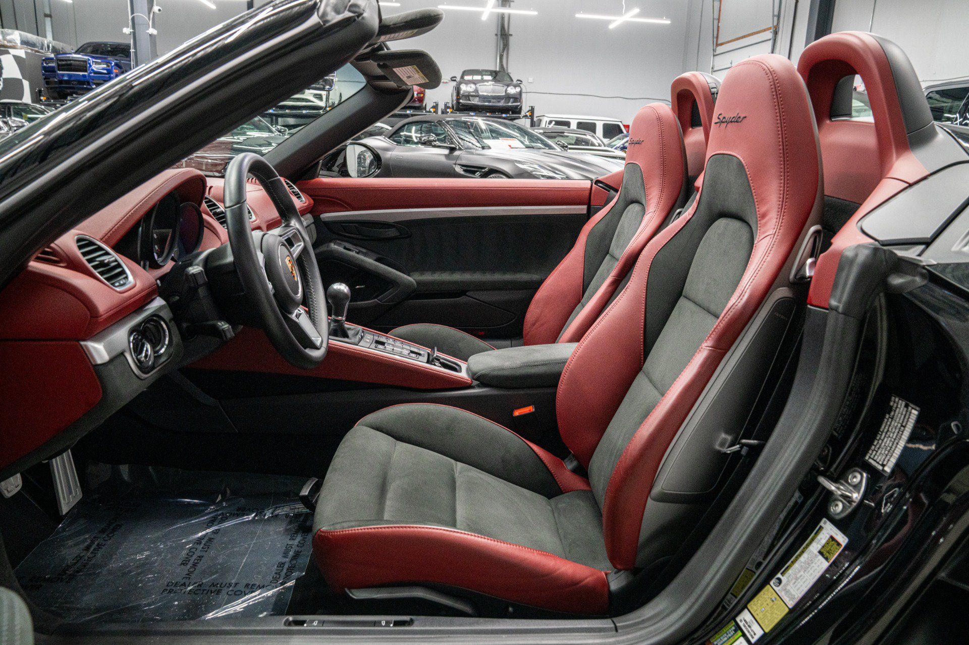 Used 2023 Porsche 718 Boxster Spyder RWD image 36