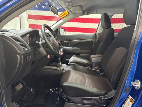 Used 2017 Mitsubishi Outlander Sport ES FWD image 9