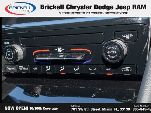 Used 2025 Jeep Grand Cherokee L Laredo RWD image 23