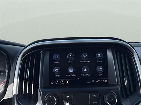 Used 2019 GMC Canyon SLE image 16