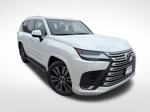 New 2026 Lexus LX 600 4WD w/ Luxury Package image 3
