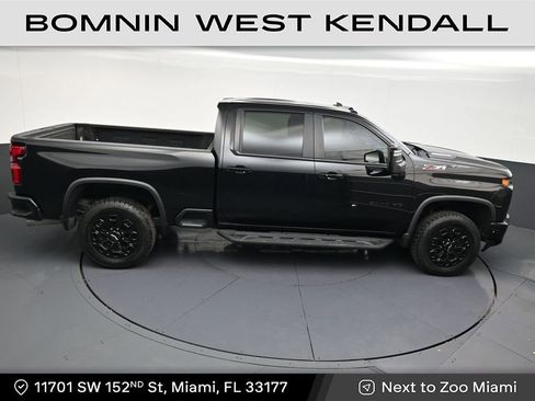 Used 2022 Chevrolet Silverado 2500 LTZ w/ LTZ Plus Package image 17