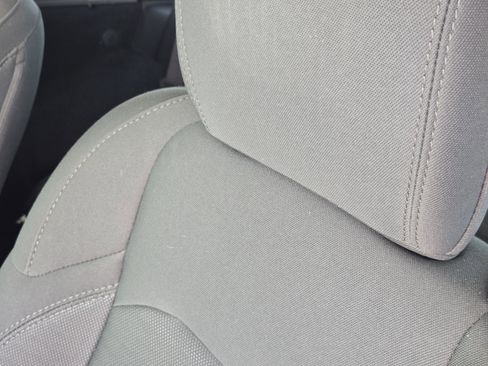 Used 2020 Jeep Wrangler Sport S image 17