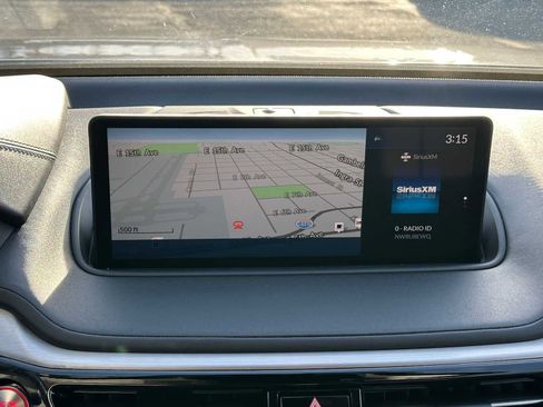 Used 2023 Acura MDX SH-AWD w/ Technology Package image 32