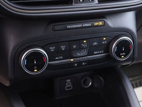 Certified 2025 Ford Escape Active FWD image 18