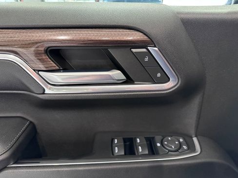 Used 2023 Chevrolet Silverado 1500 LT image 24
