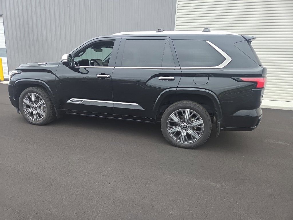 Used 2024 Toyota Sequoia Capstone AWD/4WD image 8