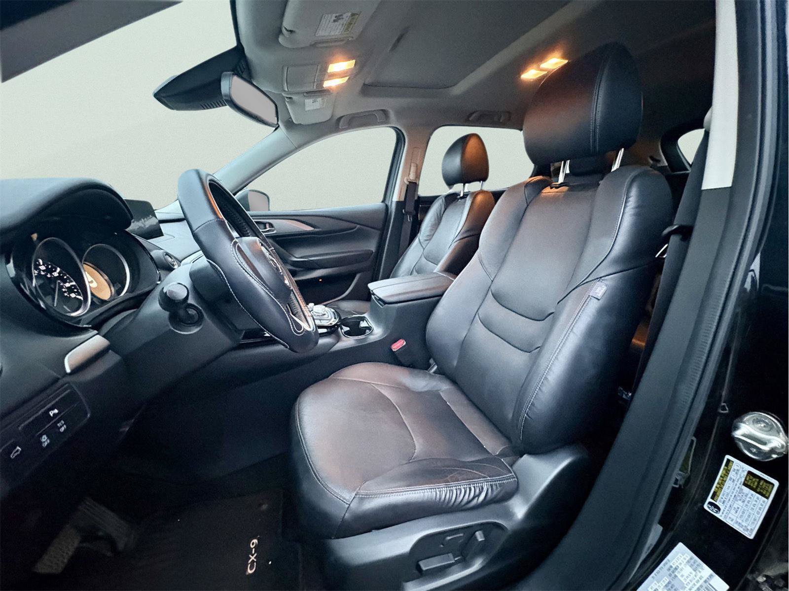 Used 2021 MAZDA CX-9 Touring w/ Touring Premium Package FWD image 12