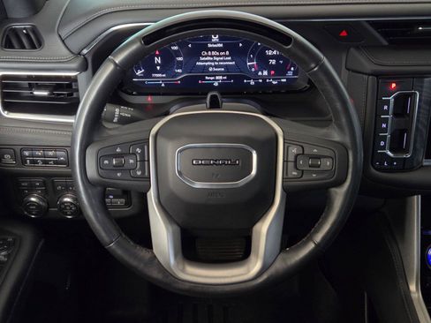 Used 2023 GMC Yukon Denali w/ Denali Reserve Package AWD/4WD image 15