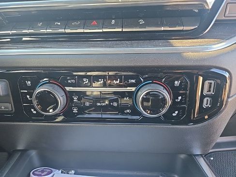 Used 2025 Chevrolet Silverado 2500 LTZ w/ LTZ Plus Package image 39