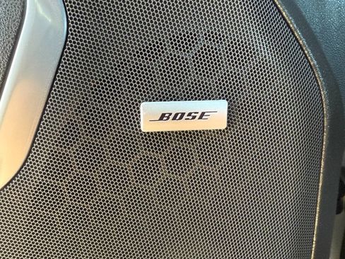 Used 2021 GMC Yukon XL AT4 w/ Technology Package image 28