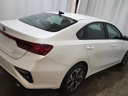 Used 2021 Kia Forte LXS image 3
