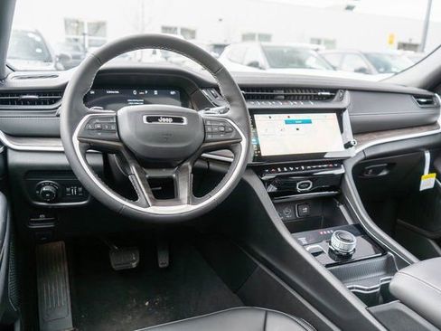 New 2026 Jeep Grand Cherokee L Limited w/ Limited Altitude Package AWD/4WD image 12