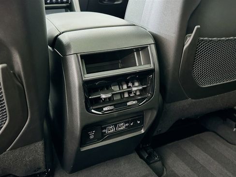 Used 2024 Jeep Grand Cherokee Limited w/ Luxury Tech Group II AWD/4WD image 28