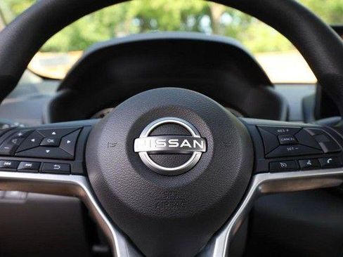 Used 2025 Nissan Altima 2.5 SV w/ SV Special Edition Package AWD/4WD image 10