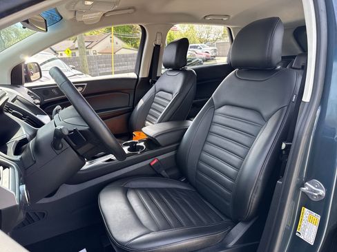 Used 2016 Ford Edge SEL w/ Equipment Group 201A AWD/4WD image 18