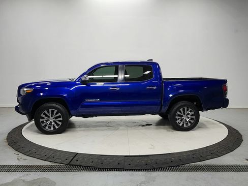 Used 2022 Toyota Tacoma Limited RWD image 4