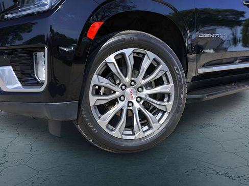 Used 2021 GMC Yukon Denali RWD image 4