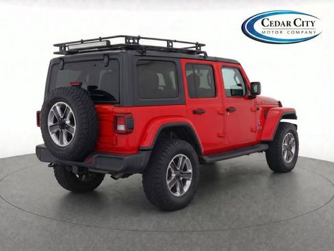 Used 2018 Jeep Wrangler Unlimited Sahara AWD/4WD image 4