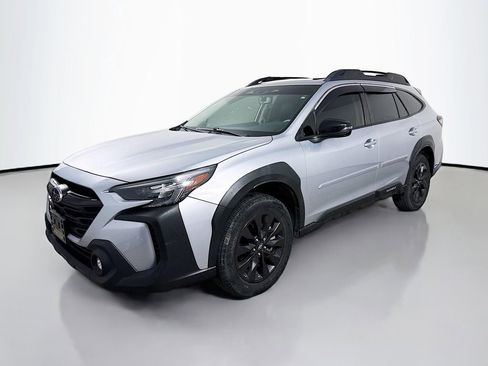 Used 2024 Subaru Outback Onyx Edition image 3