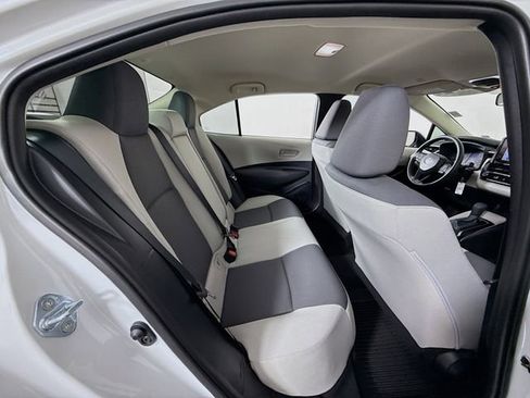 Certified 2025 Toyota Corolla LE image 28