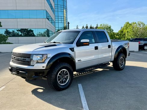 Used 2011 Ford F150 Raptor w/ Raptor Luxury Pkg image 17