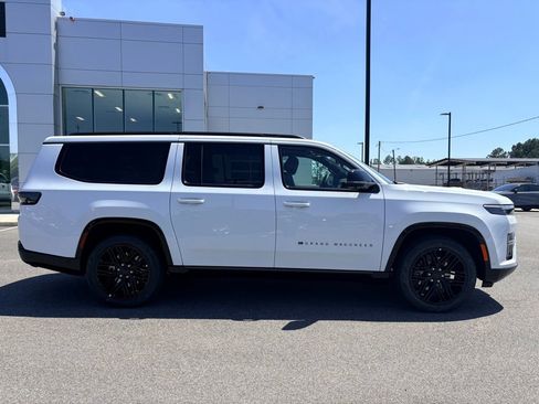 New 2026 Jeep Grand Wagoneer L Limited AWD/4WD image 2