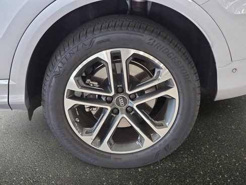 Certified 2025 Audi Q5 Premium w/ Premium Plus AWD/4WD image 24