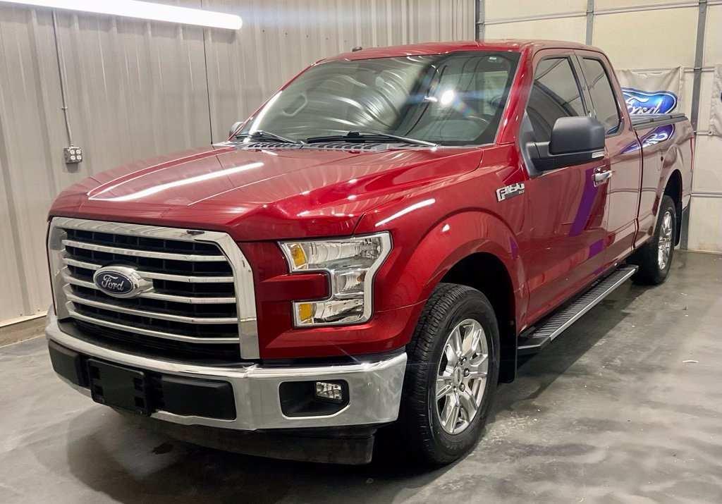 Used 2017 Ford F150 XLT w/ Equipment Group 301A Mid RWD image 3