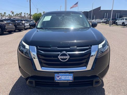 Certified 2025 Nissan Pathfinder S FWD image 2