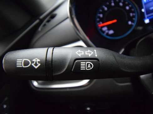 Used 2023 Chevrolet Equinox LT FWD image 34