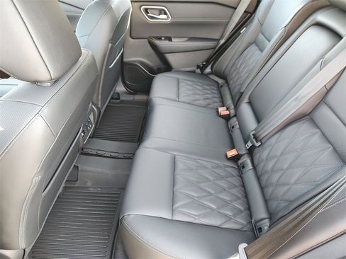 New 2026 Nissan Rogue Platinum image 19