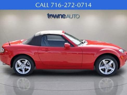 Used 2008 MAZDA MX-5 Miata Sport w/ Convenience Pkg image 7