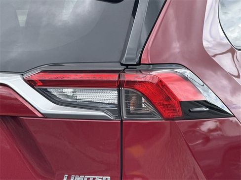 Used 2020 Toyota RAV4 Limited image 12