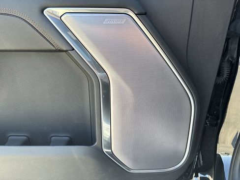 Used 2023 Chevrolet Silverado 1500 High Country AWD/4WD image 30