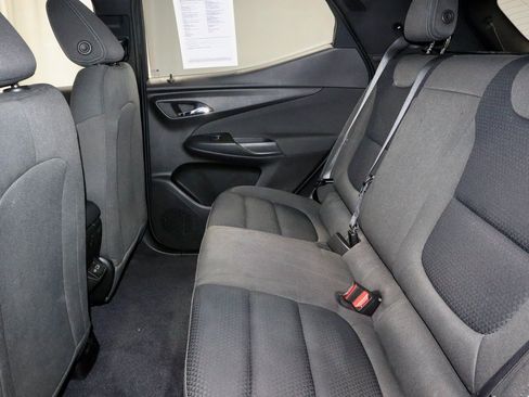 Used 2022 Chevrolet Bolt EUV LT image 21