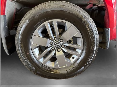 Used 2025 Nissan Frontier SV AWD/4WD image 20