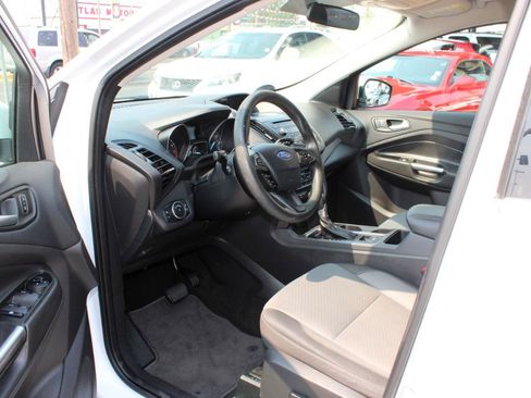 Used 2017 Ford Escape SE AWD/4WD image 12