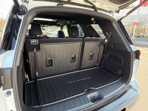 New 2026 Nissan Pathfinder SV image 25