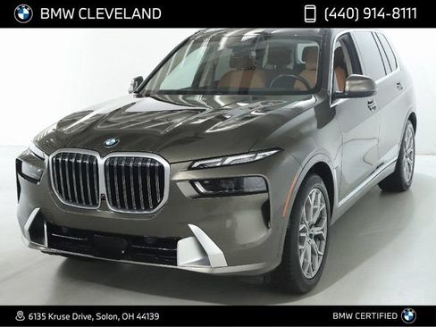 Used 2024 BMW X7 xDrive40i AWD/4WD image 1