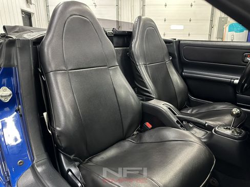 Used 2003 Toyota MR2 image 43