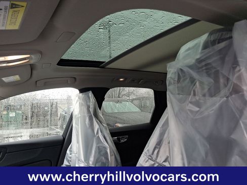 New 2026 Volvo XC60 B5 Core w/ Protection Package Premier image 11