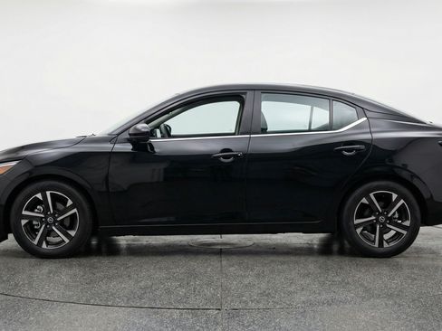 Used 2025 Nissan Sentra SV FWD image 5