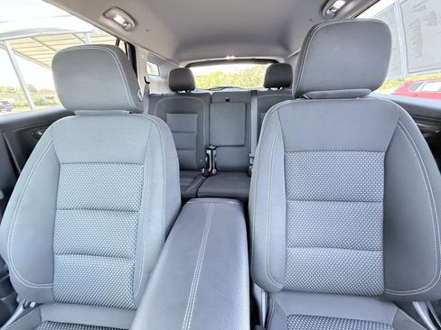 Used 2024 GMC Terrain SLE image 23