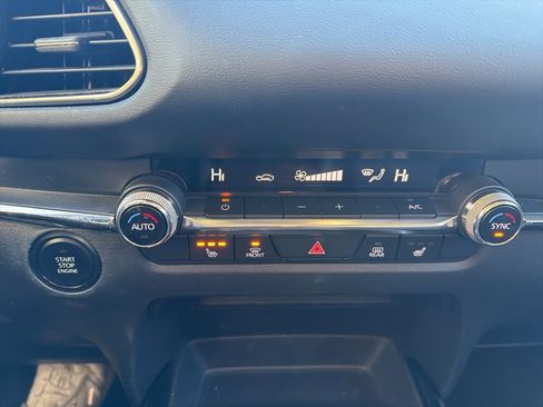 Used 2022 MAZDA CX-30 AWD 2.5 S w/ Premium Package image 13