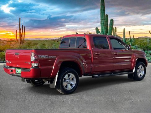 Used 2015 Toyota Tacoma PreRunner w/ TRD Sport Package RWD image 3