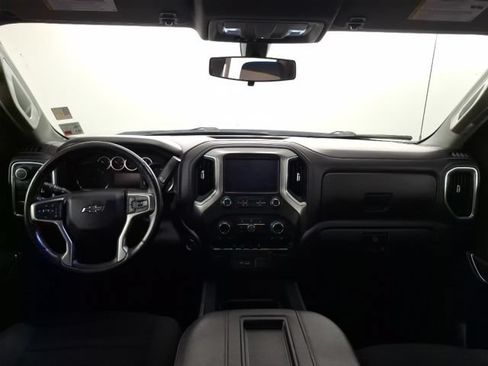 Used 2021 Chevrolet Silverado 1500 LT Trail Boss w/ LPO, Dark Essentials Package AWD/4WD image 17