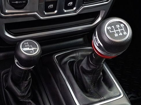 Used 2021 Jeep Wrangler Sport image 21